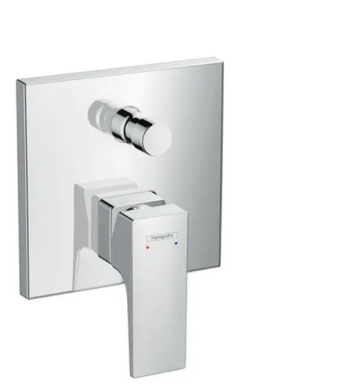 Hansgrohe Wannenmischer mit Unterputzinstallation, einem Hebelgriff und einem runden Bedienelement. Oberfläche in verchromtem Finish.